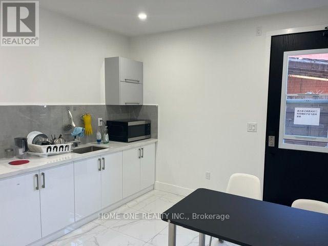 101-35 Denison Avenue, Toronto, ON, M5T 2M6 - 7