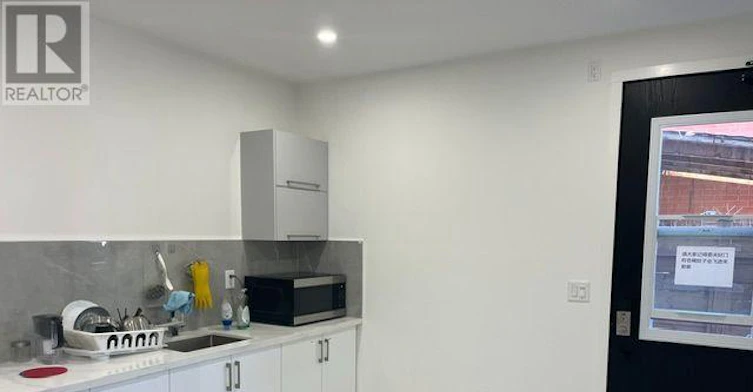 101-35 Denison Avenue, Toronto, ON, M5T 2M6 - 7