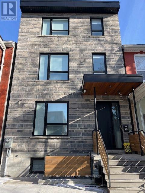 101-35 Denison Avenue, Toronto, ON, M5T 2M6 - 2