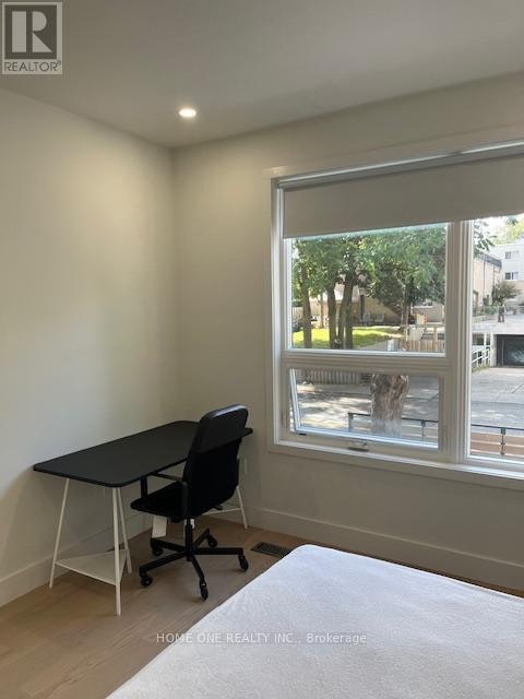 101-35 Denison Avenue, Toronto, ON, M5T 2M6 - 5