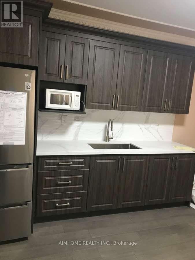 MAIN FL BR-253 Palmerston Avenue, Toronto, ON, M6J 2J3 - 4