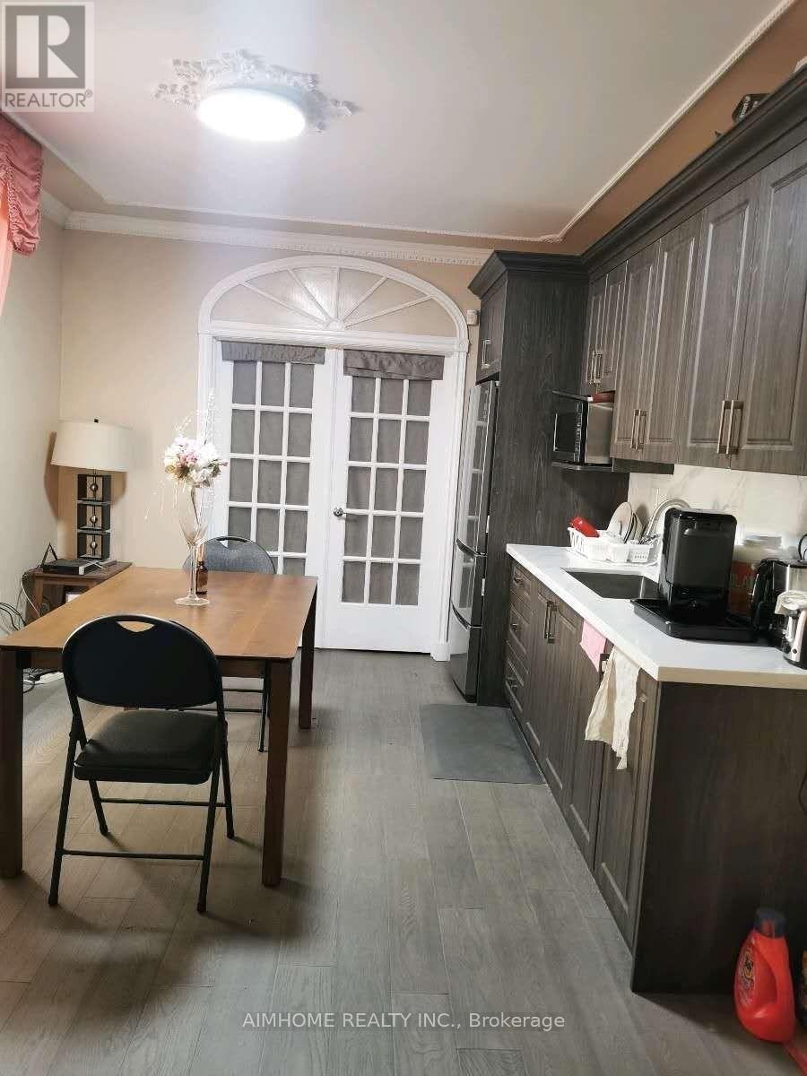 MAIN FL BR-253 Palmerston Avenue, Toronto, ON, M6J 2J3 - 5