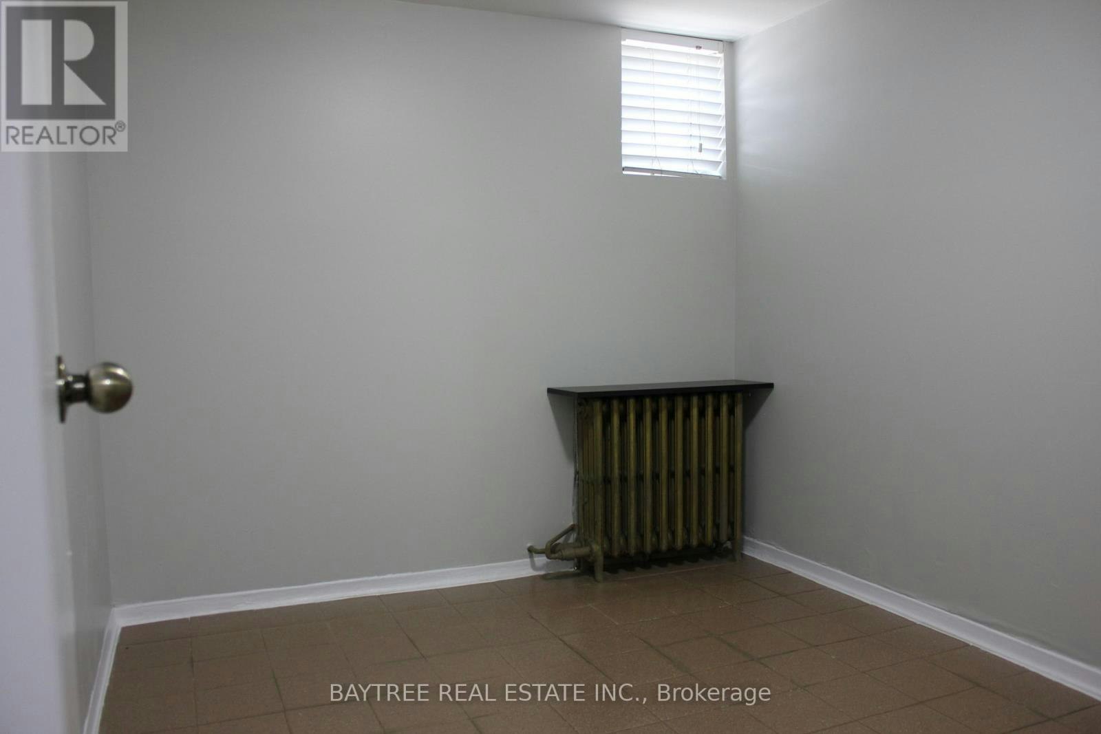 LOWER-57 Carus Avenue, Toronto, ON, M6G 2A5 - 12