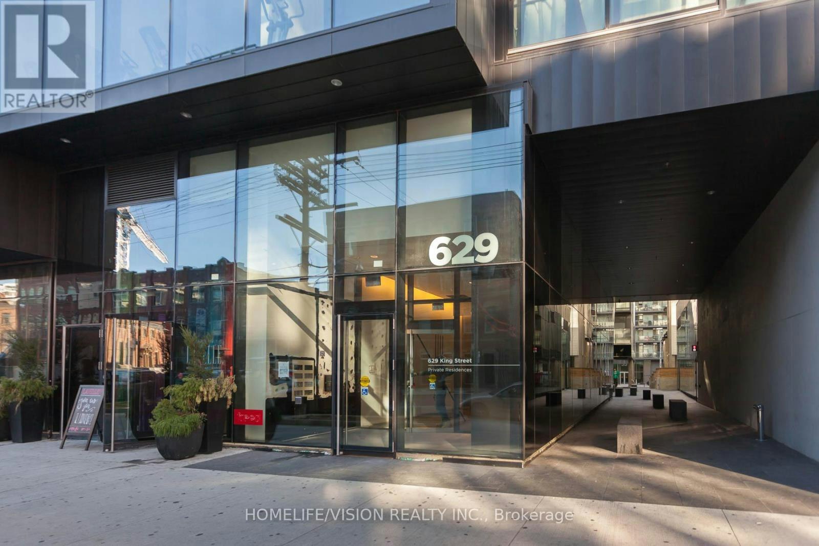323-629 King Street W, Toronto, ON, M5V 1M5 - 2
