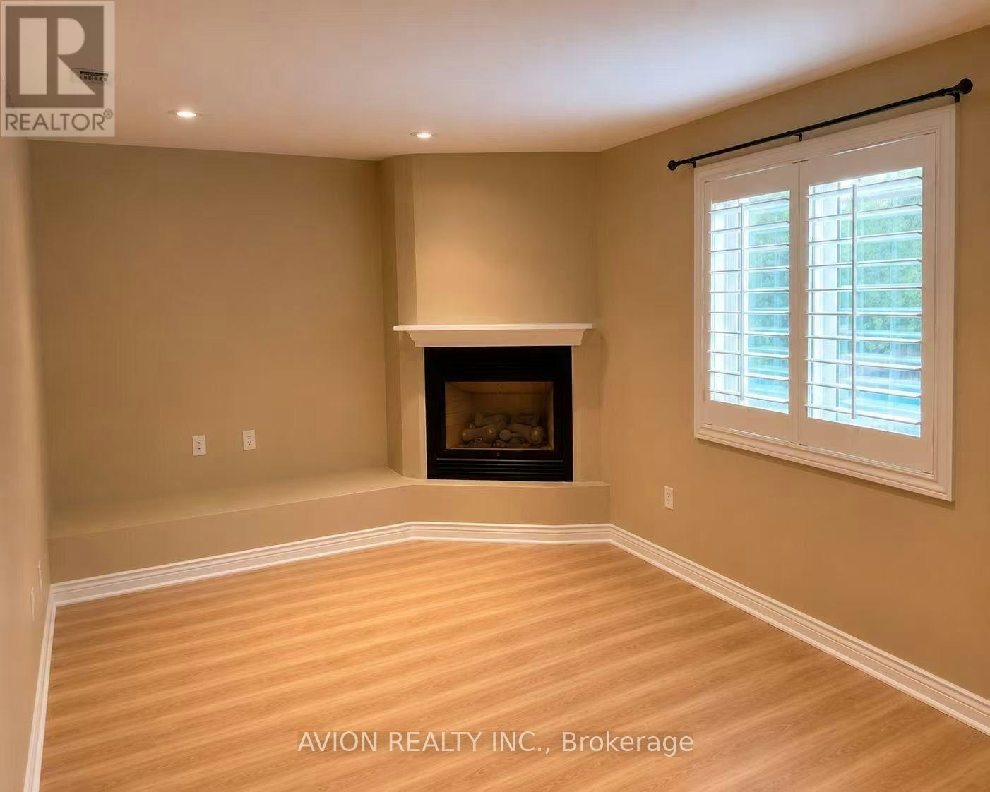BSMT-947 Northern Prospect Crescent, Newmarket, ON, L3X 1N8 - 2