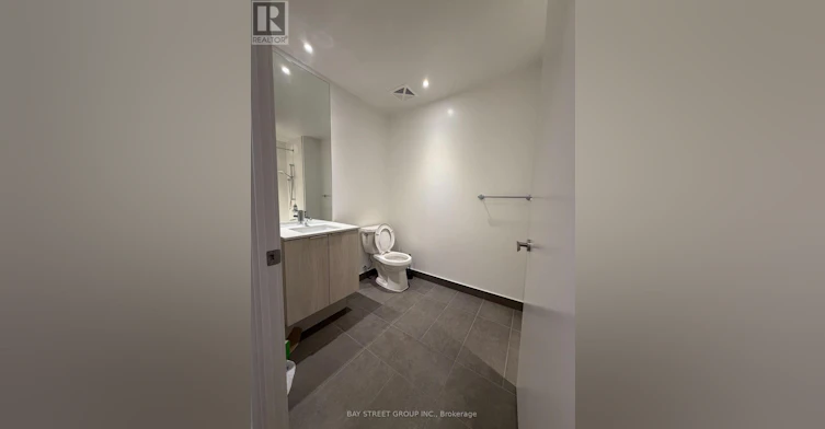 426-448 Burnhamthorpe Road W, Mississauga, ON, L5B 0R4 - 9