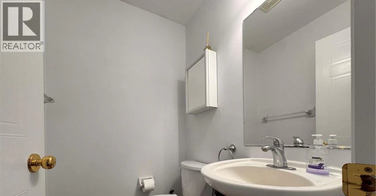 772 Zermatt Drive, Waterloo, ON, N2T 2W8 - 4