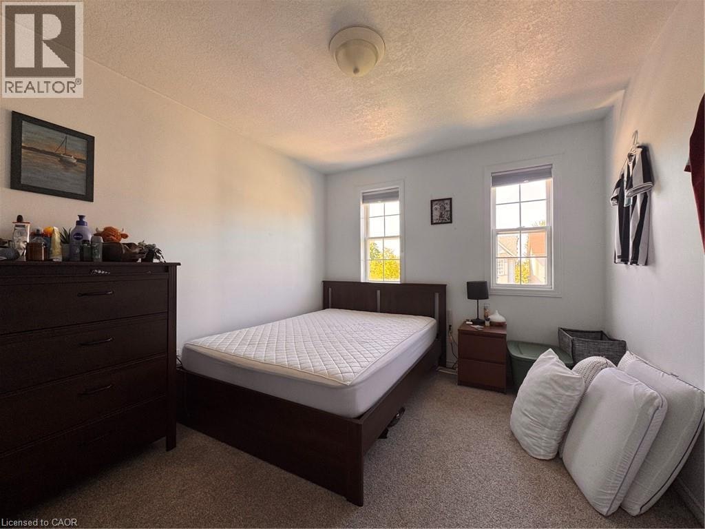 772 Zermatt Drive, Waterloo, ON, N2T 2W8 - 6