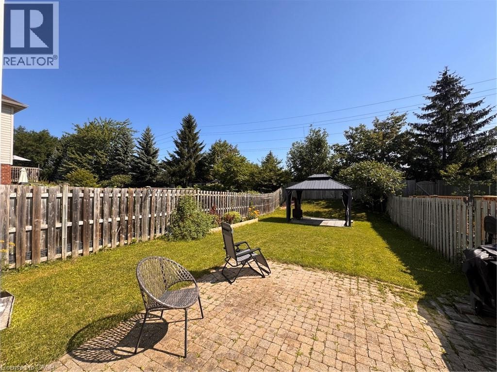 772 Zermatt Drive, Waterloo, ON, N2T 2W8 - 7