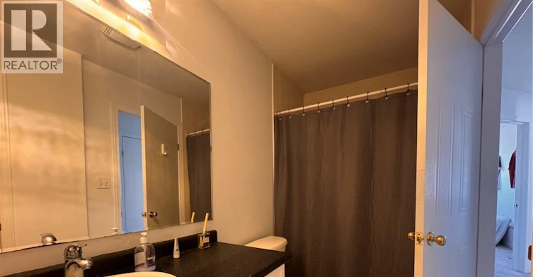 772 Zermatt Drive, Waterloo, ON, N2T 2W8 - 3