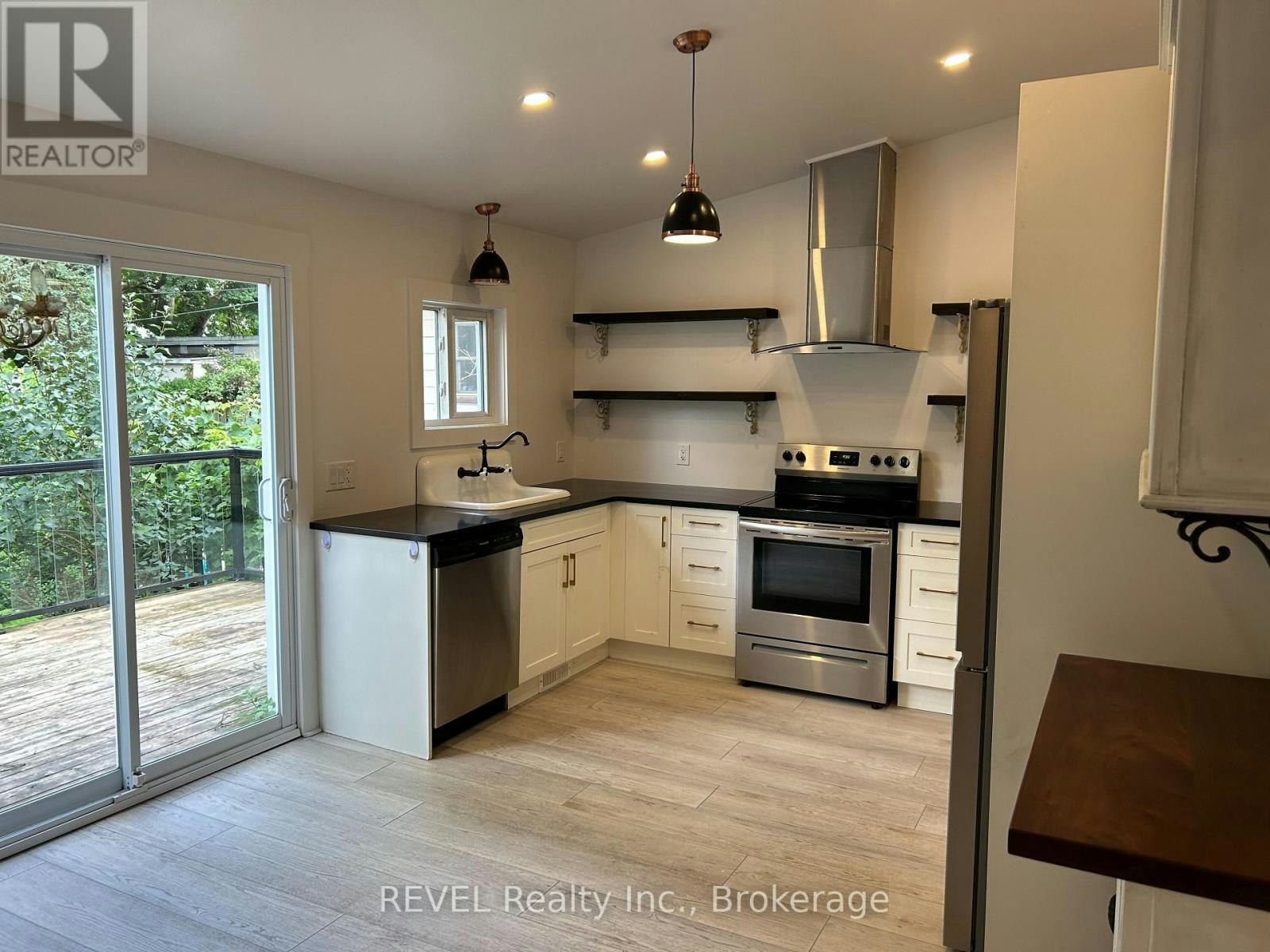 43 Wiley Street, St. Catharines, ON, L2R 4G1 - 3