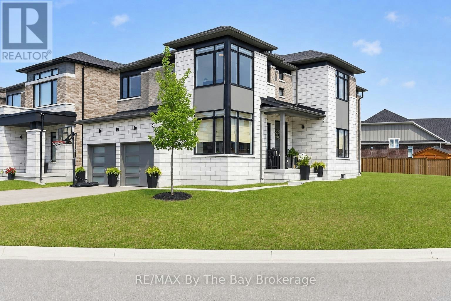 171 Rosanne Circle, Wasaga Beach, ON, L9Z 0N1