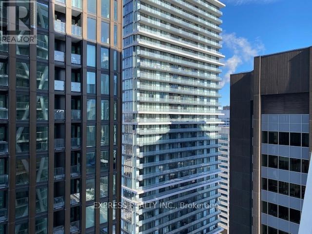 2911-230 Simcoe Street, Toronto, ON, M5T 0G7