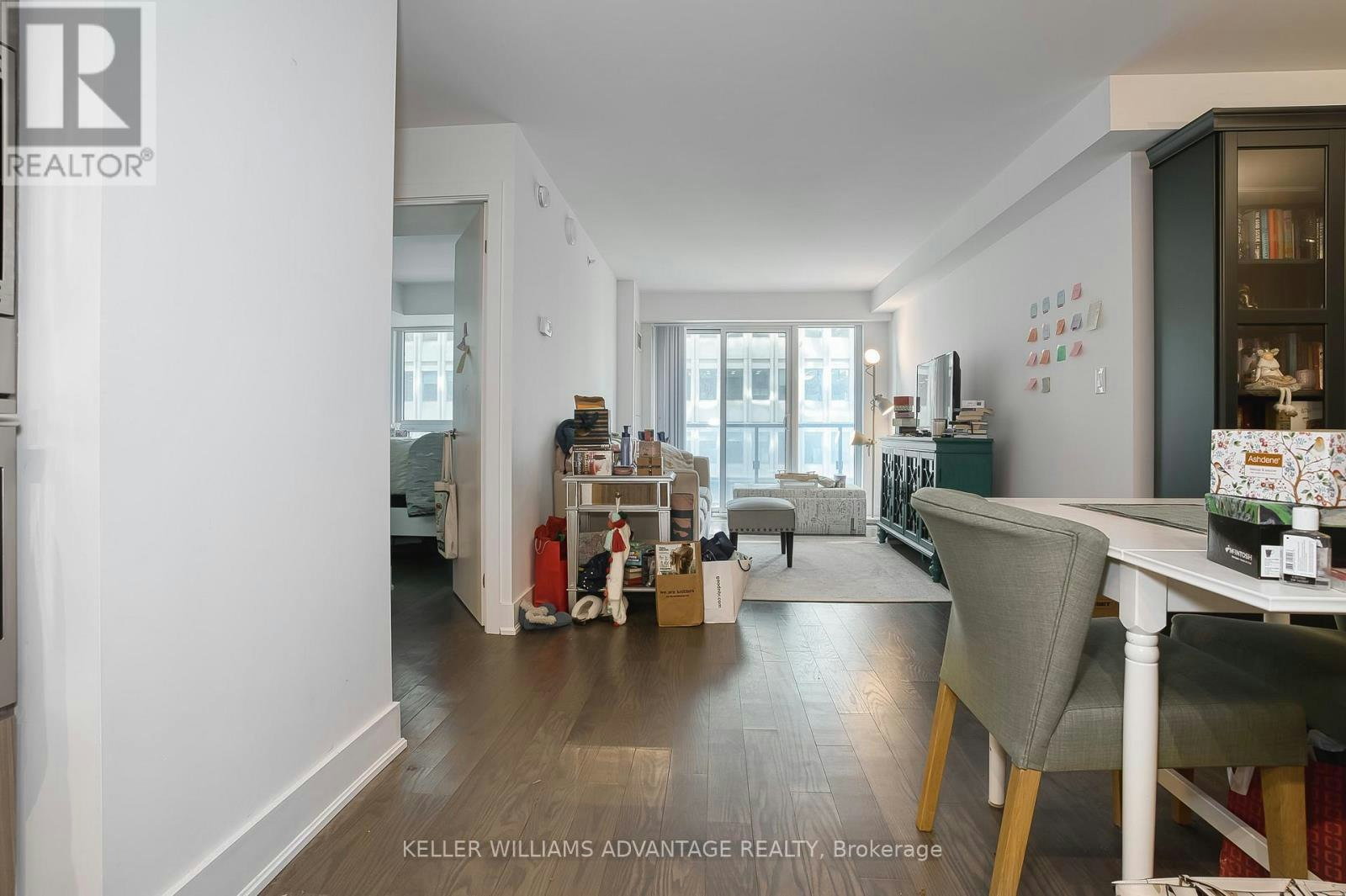 1012-955 Bay Street, Toronto, ON, M5S 0C6 - 11