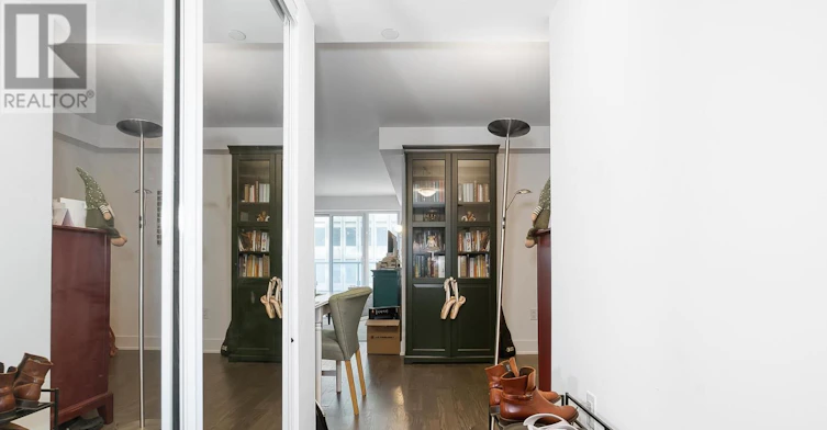 1012-955 Bay Street, Toronto, ON, M5S 0C6 - 5