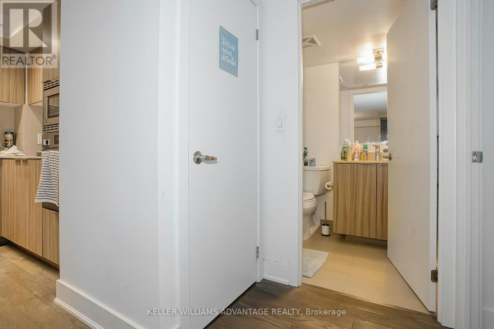 1012-955 Bay Street, Toronto, ON, M5S 0C6 - 14