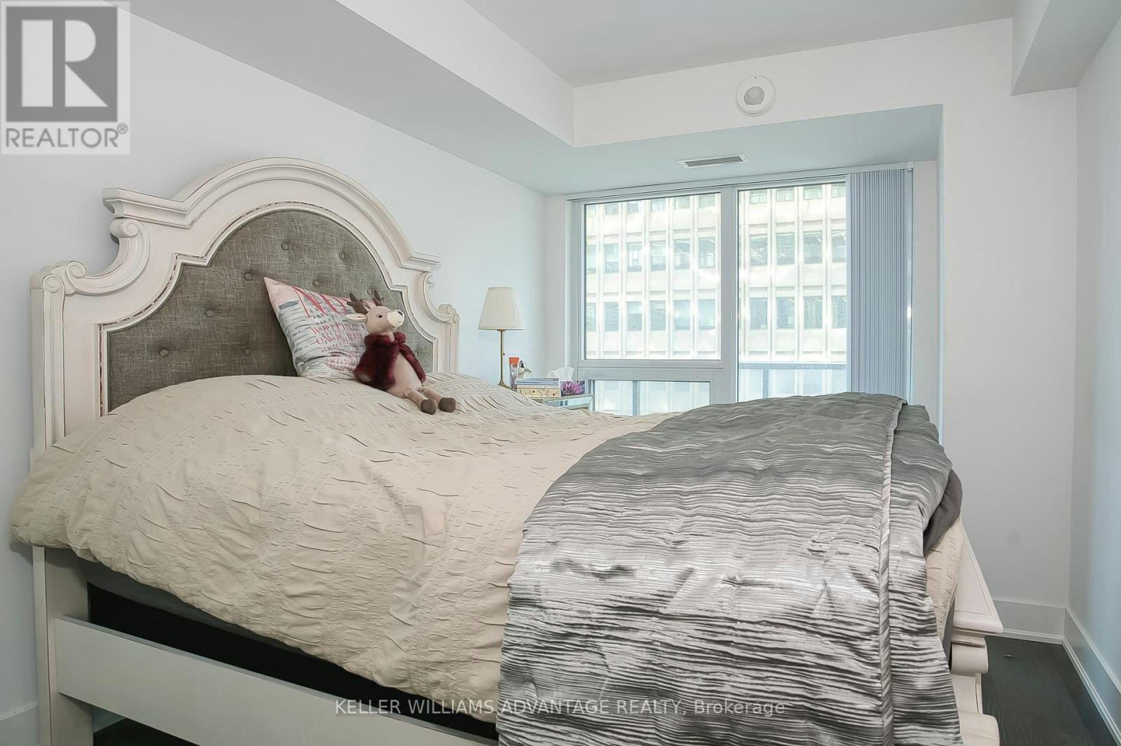 1012-955 Bay Street, Toronto, ON, M5S 0C6 - 17
