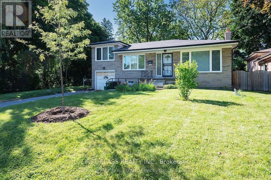 MAIN-113 Holcolm Road, Toronto, ON, M2N 2E1