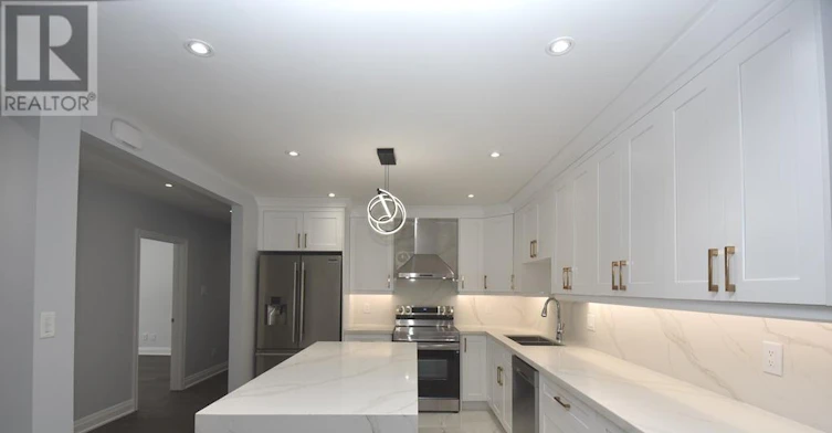 MAIN-113 Holcolm Road, Toronto, ON, M2N 2E1 - 6