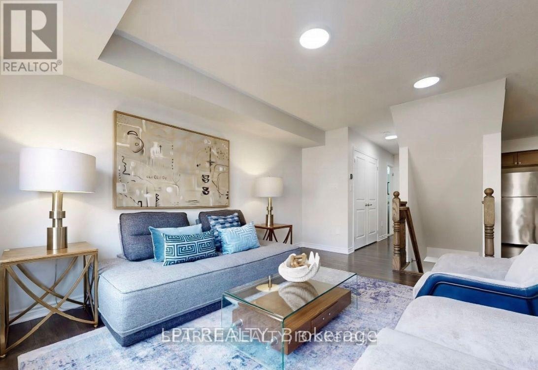 52 Gerigs Street, Toronto, ON, M1L 0J4 - 4