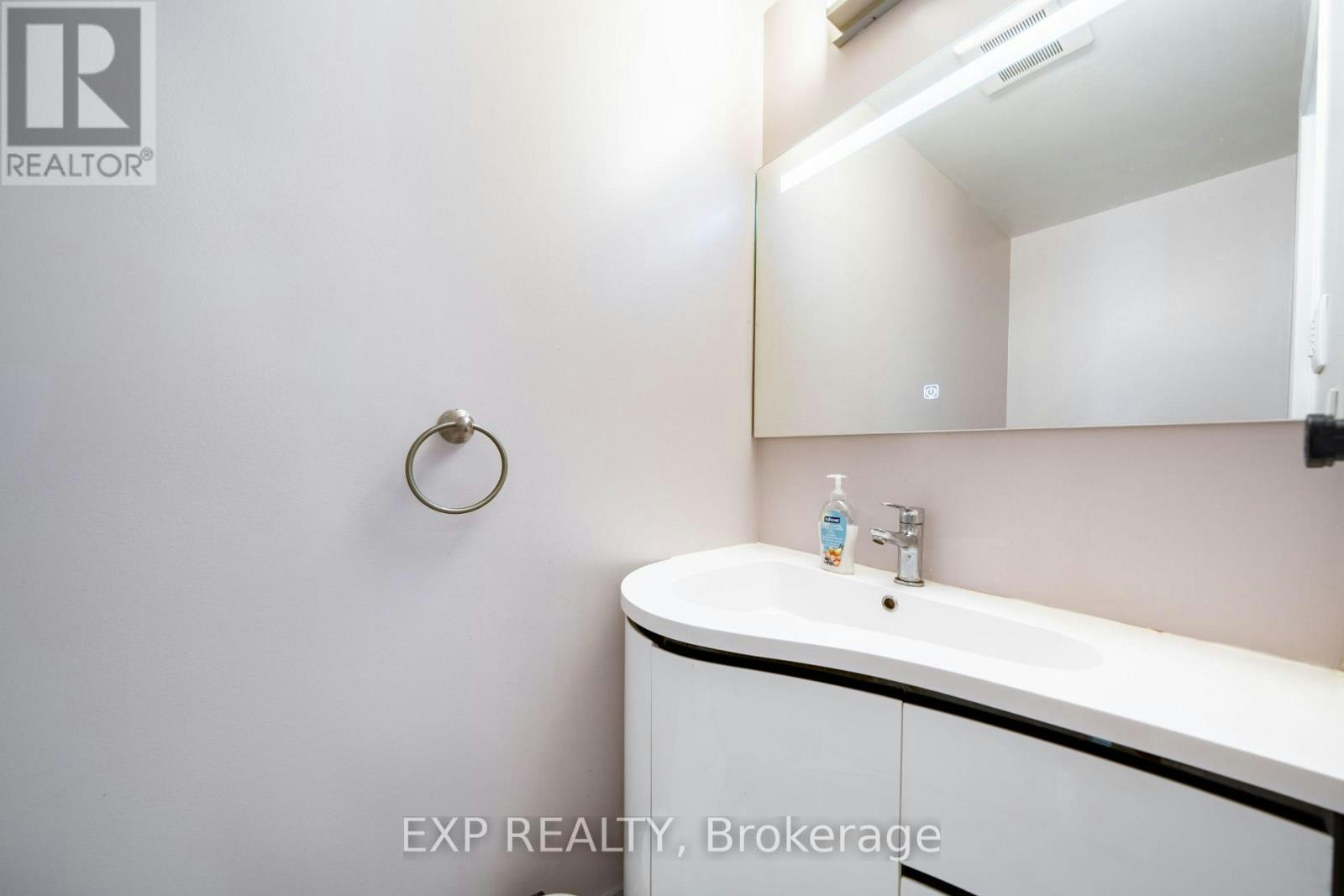 3 Baffin Court, Richmond Hill, ON, L4B 4J6 - 8
