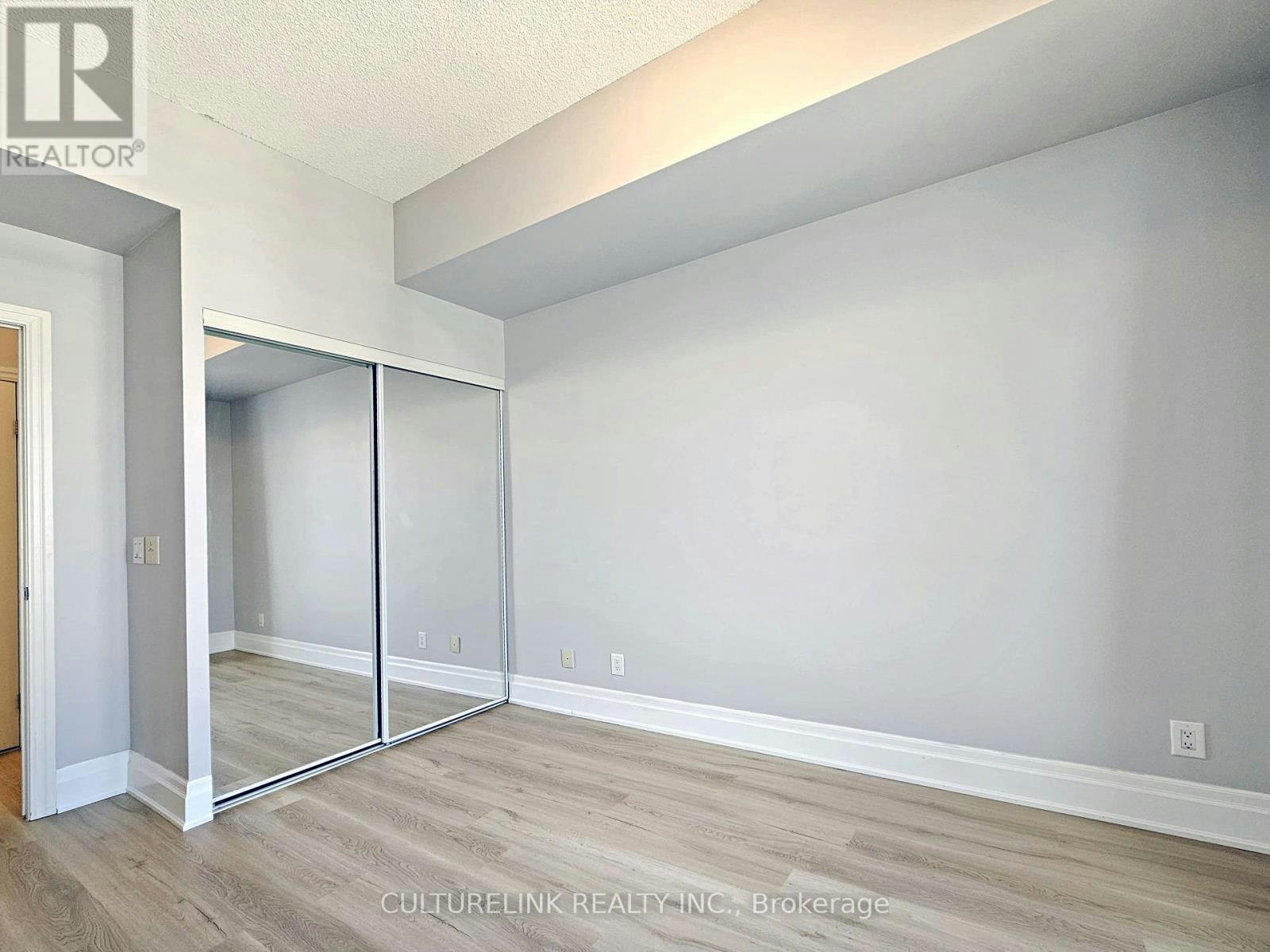 1008-111 Upper Duke Crescent, Markham, ON, L6B 1N1 - 9