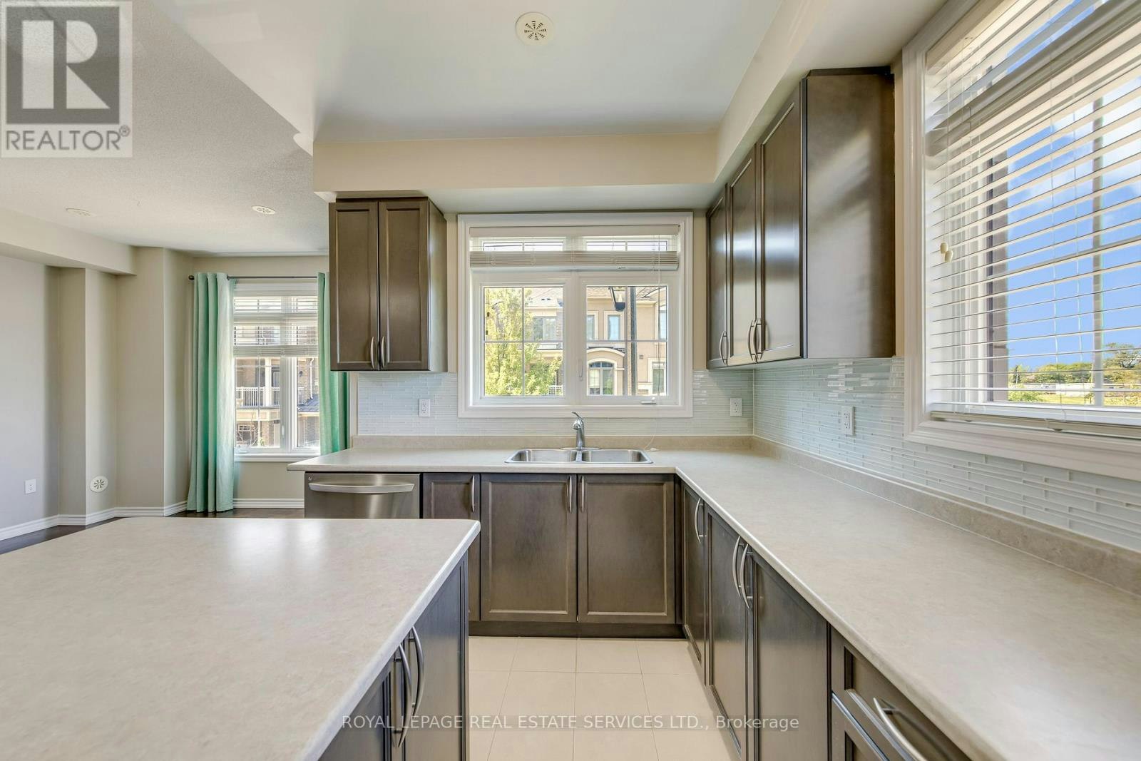 35-2435 Greenwich Drive, Oakville, ON, L6M 0S4 - 17