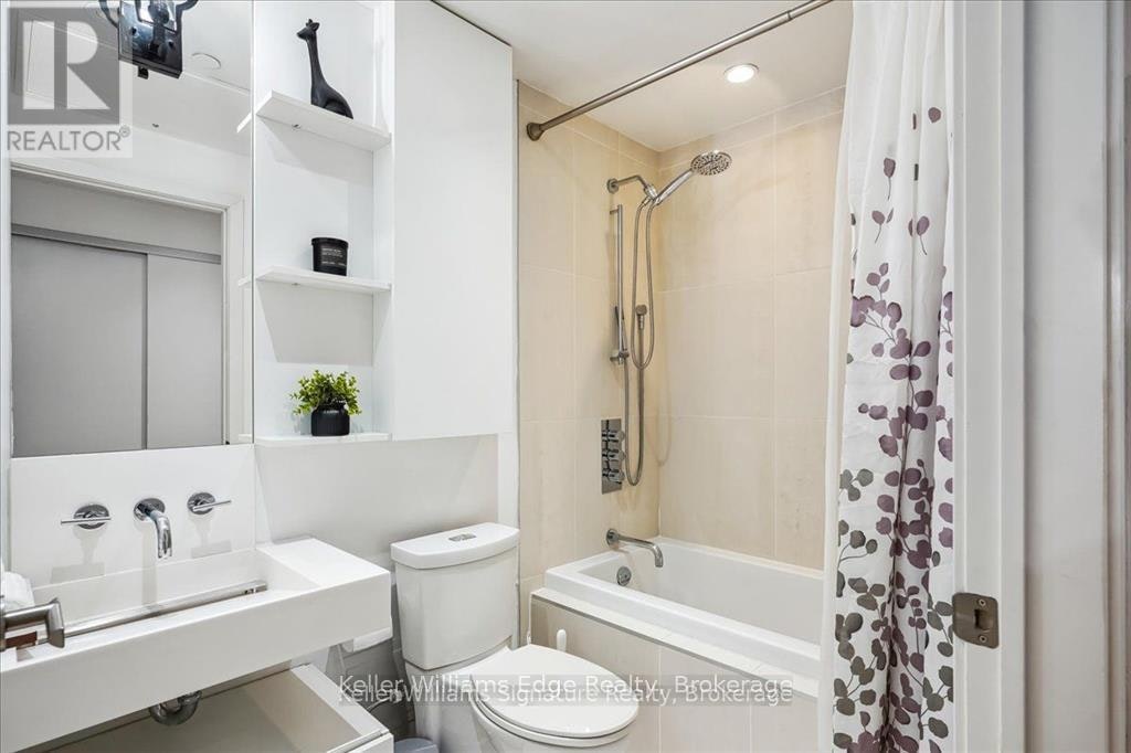 212-5 St Joseph Street, Toronto, ON, M4Y 0B6 - 5