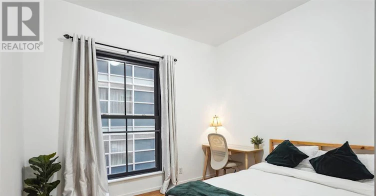 212-5 St Joseph Street, Toronto, ON, M4Y 0B6 - 4