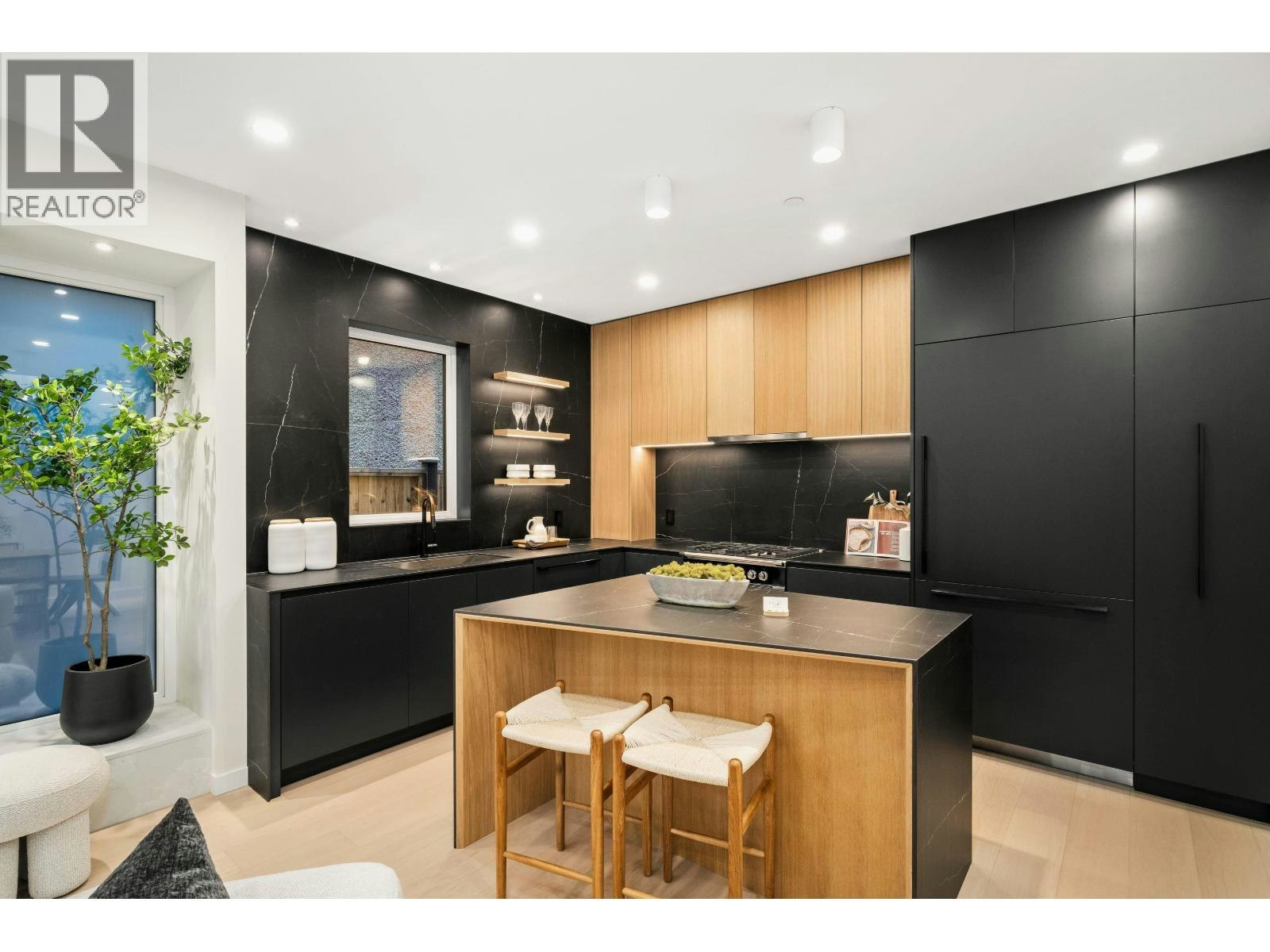 1-2764 W 14 Avenue, Vancouver, BC, V6K 2X2 - 11