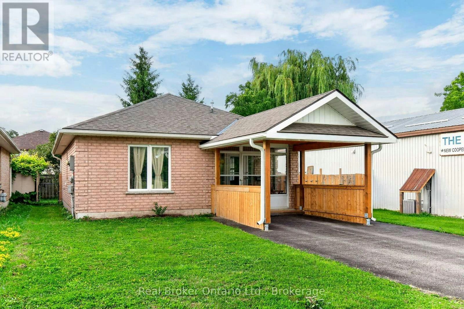 255 Yonge Street, Midland, ON, L4R 2B1