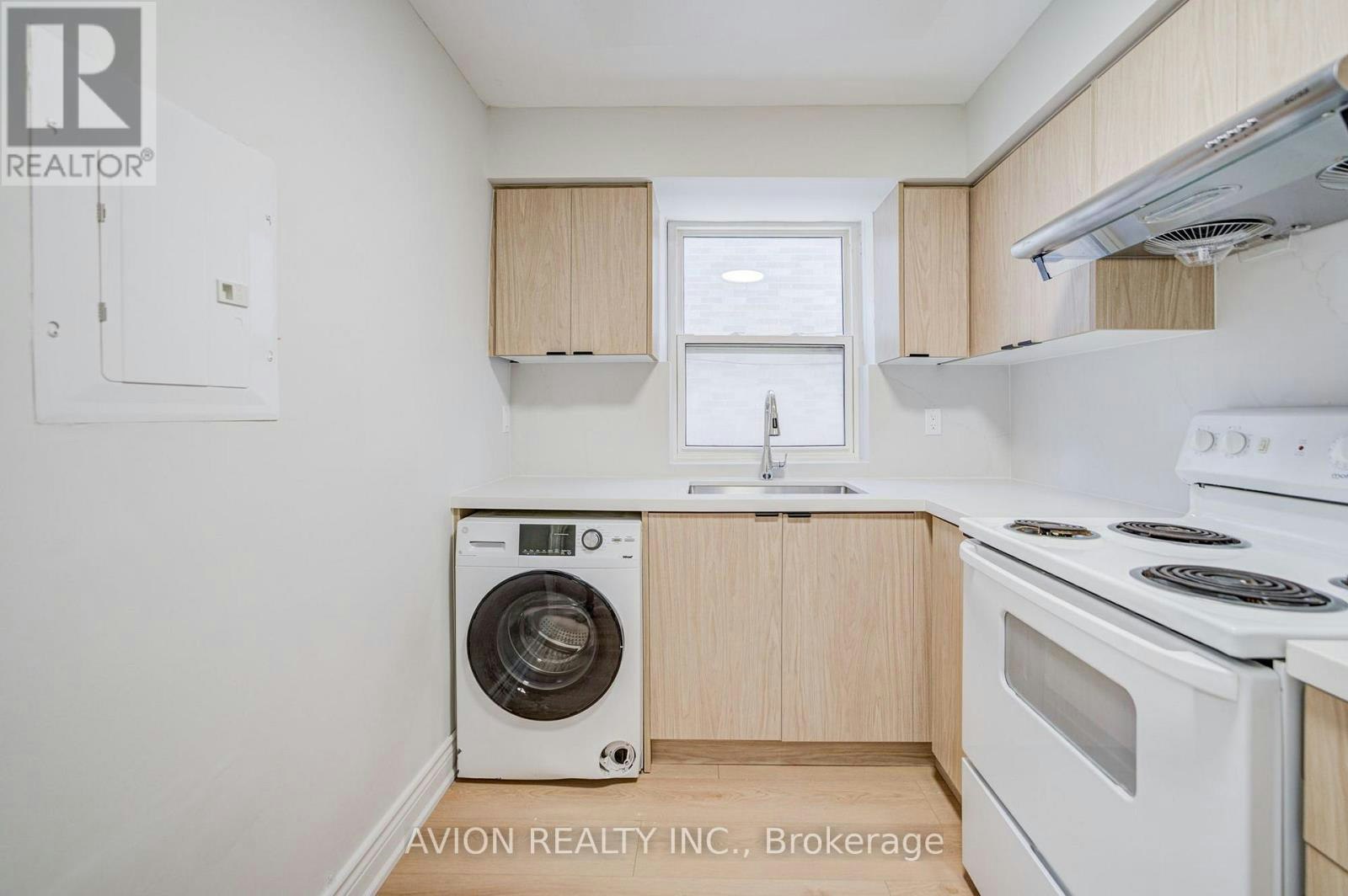 4-882 Broadview Avenue, Toronto, ON, M4K 2R1 - 12