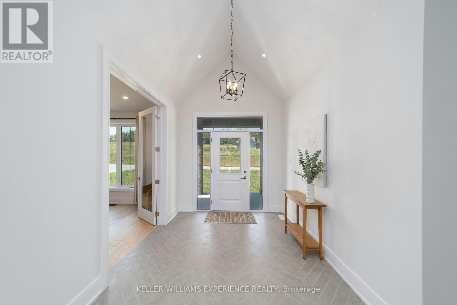 96 Waverley Heights, Tay, ON, L0L 1P0 - 2