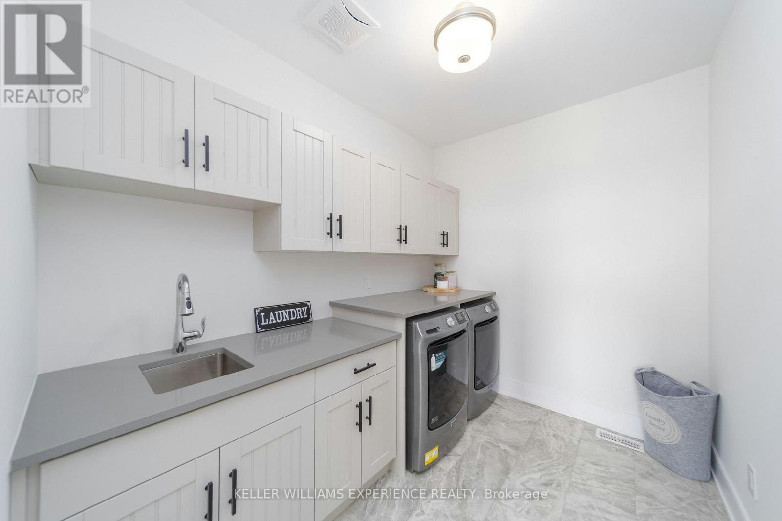96 Waverley Heights, Tay, ON, L0L 1P0 - 32