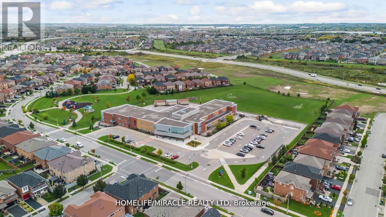 10 Kenora Street, Brampton, ON, L6X 5N8 - 47