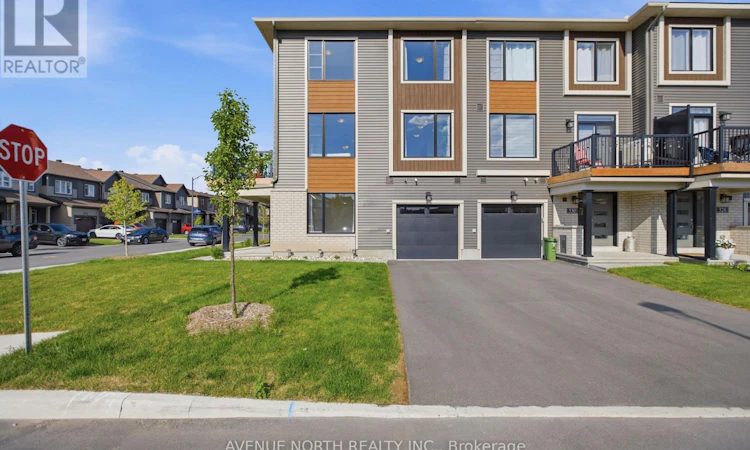 532 Convenire Row