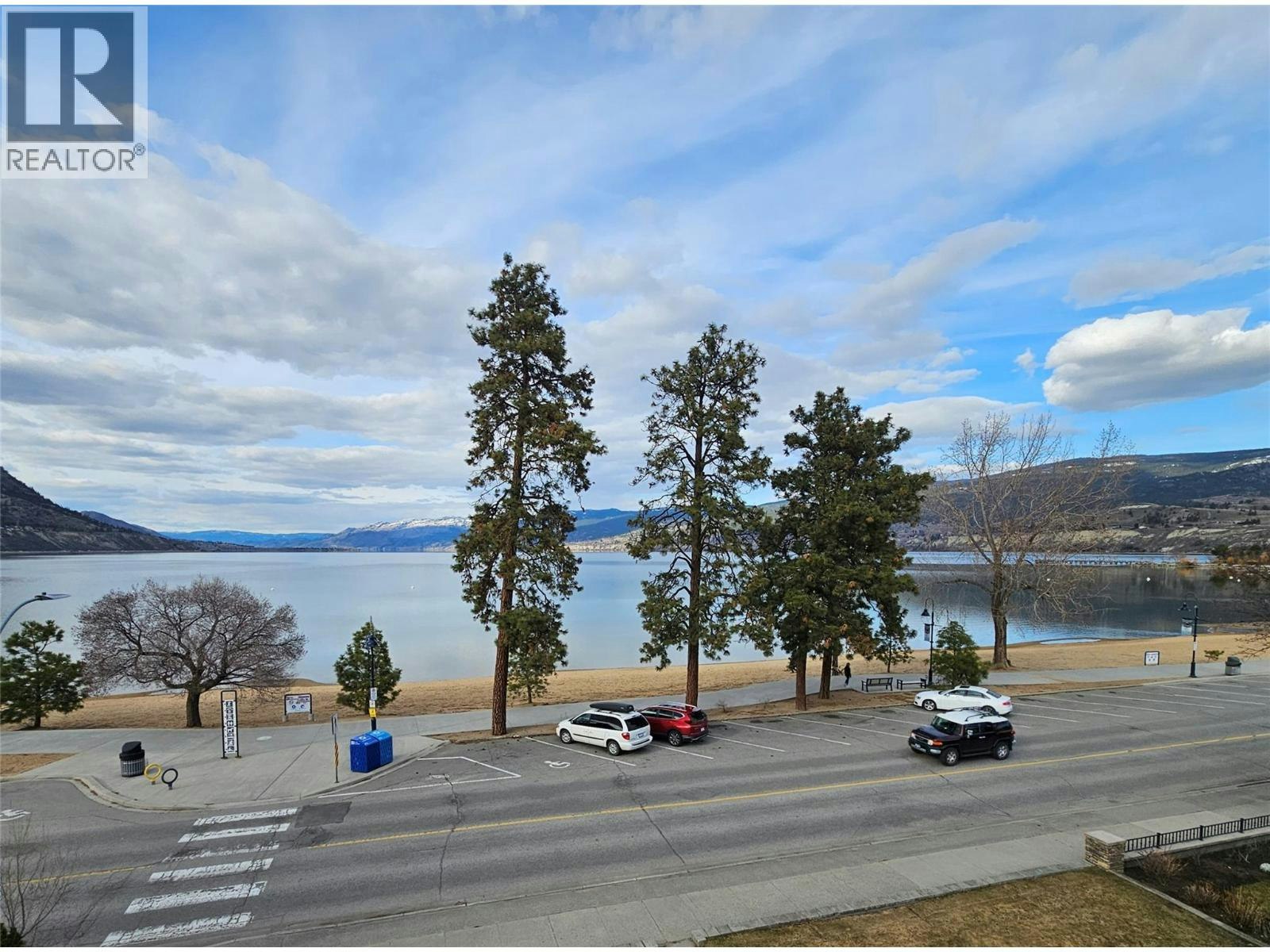 402-578 Lakeshore Drive, Penticton, BC, V2A 1B9