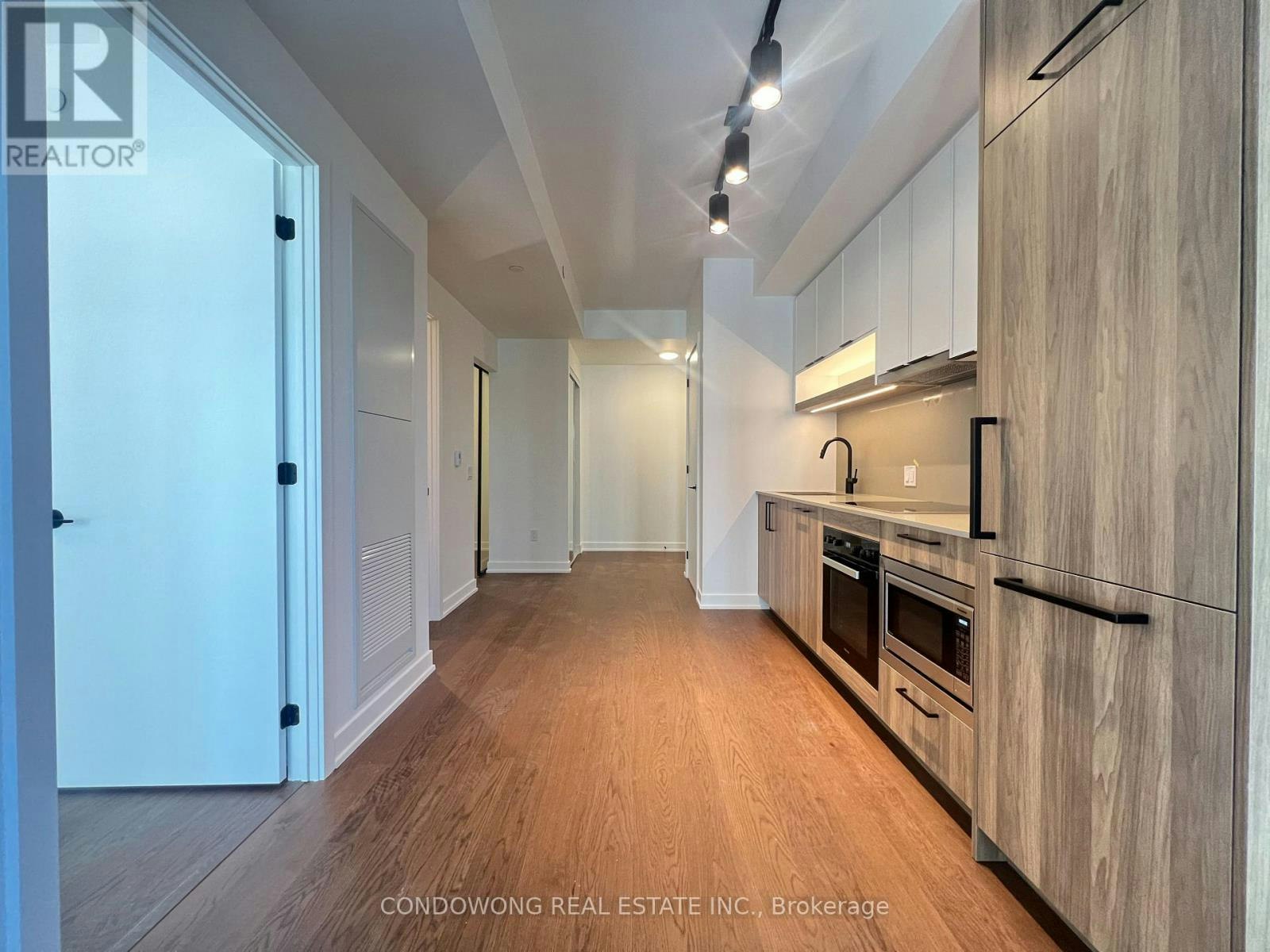 1112-91 Montclair Avenue, Toronto, ON, M5P 0B1 - 8