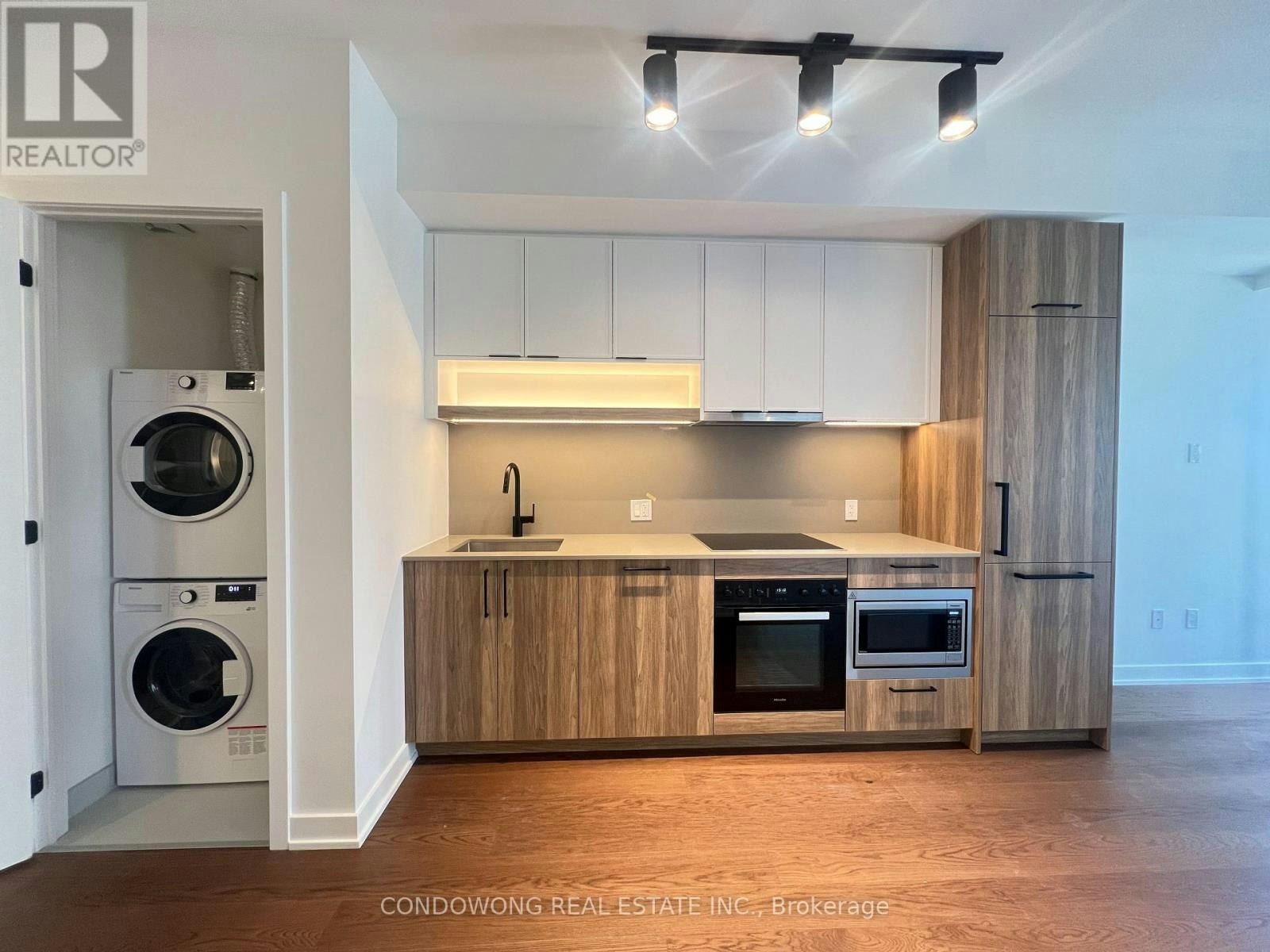 1112-91 Montclair Avenue, Toronto, ON, M5P 0B1 - 5