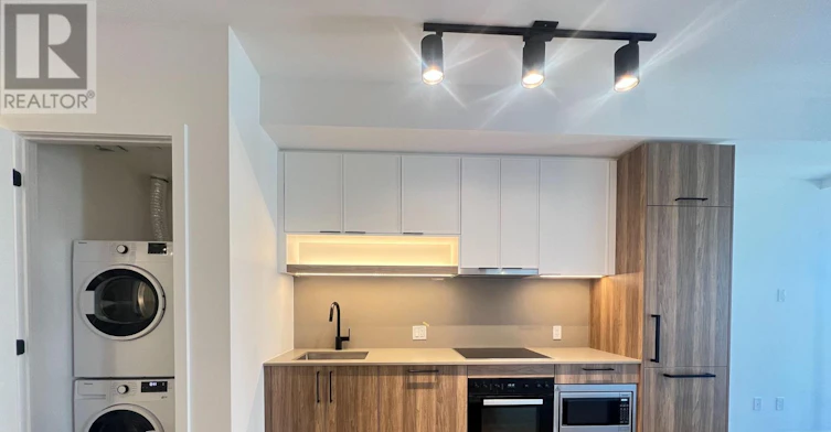1112-91 Montclair Avenue, Toronto, ON, M5P 0B1 - 5