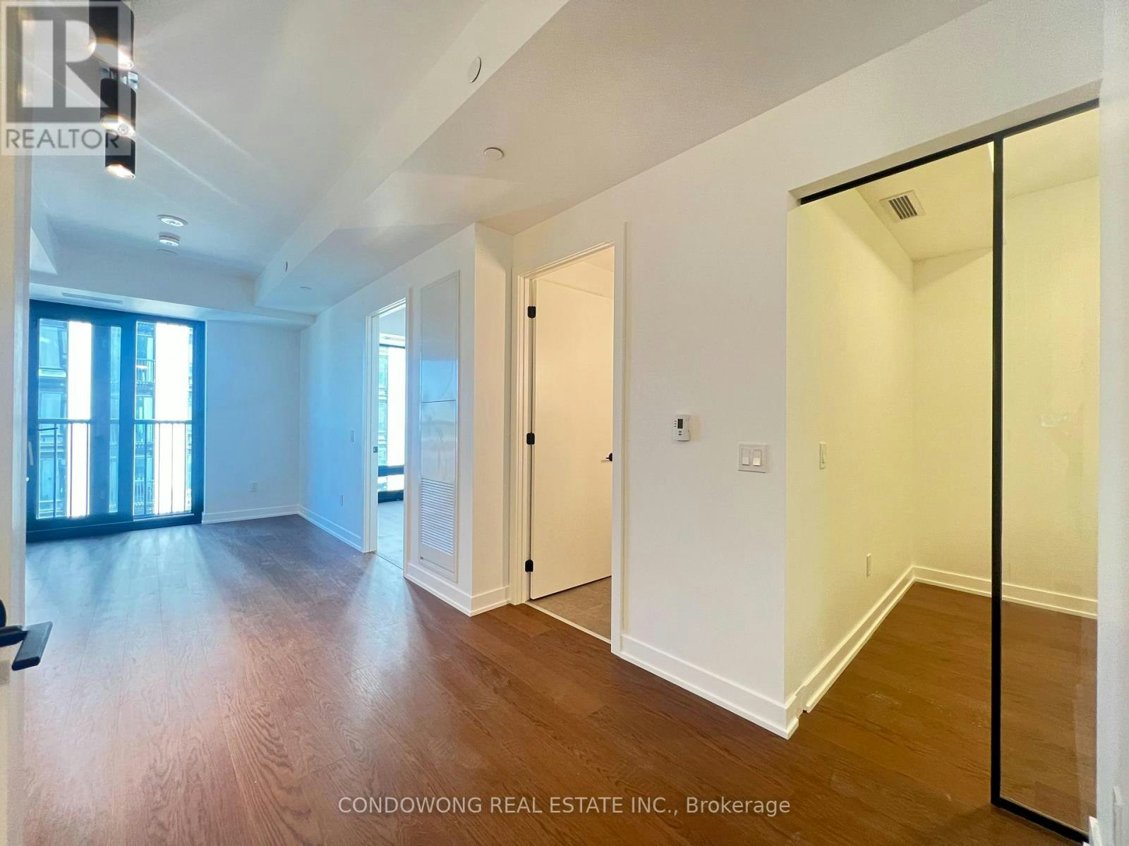 1112-91 Montclair Avenue, Toronto, ON, M5P 0B1 - 6