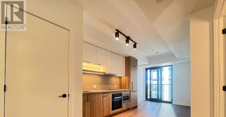 1112-91 Montclair Avenue, Toronto, ON, M5P 0B1 - 2