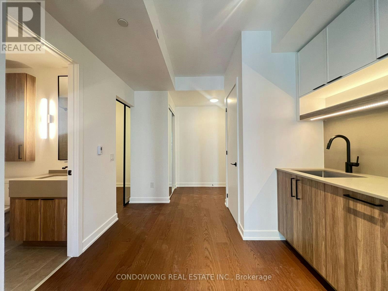 1112-91 Montclair Avenue, Toronto, ON, M5P 0B1 - 7