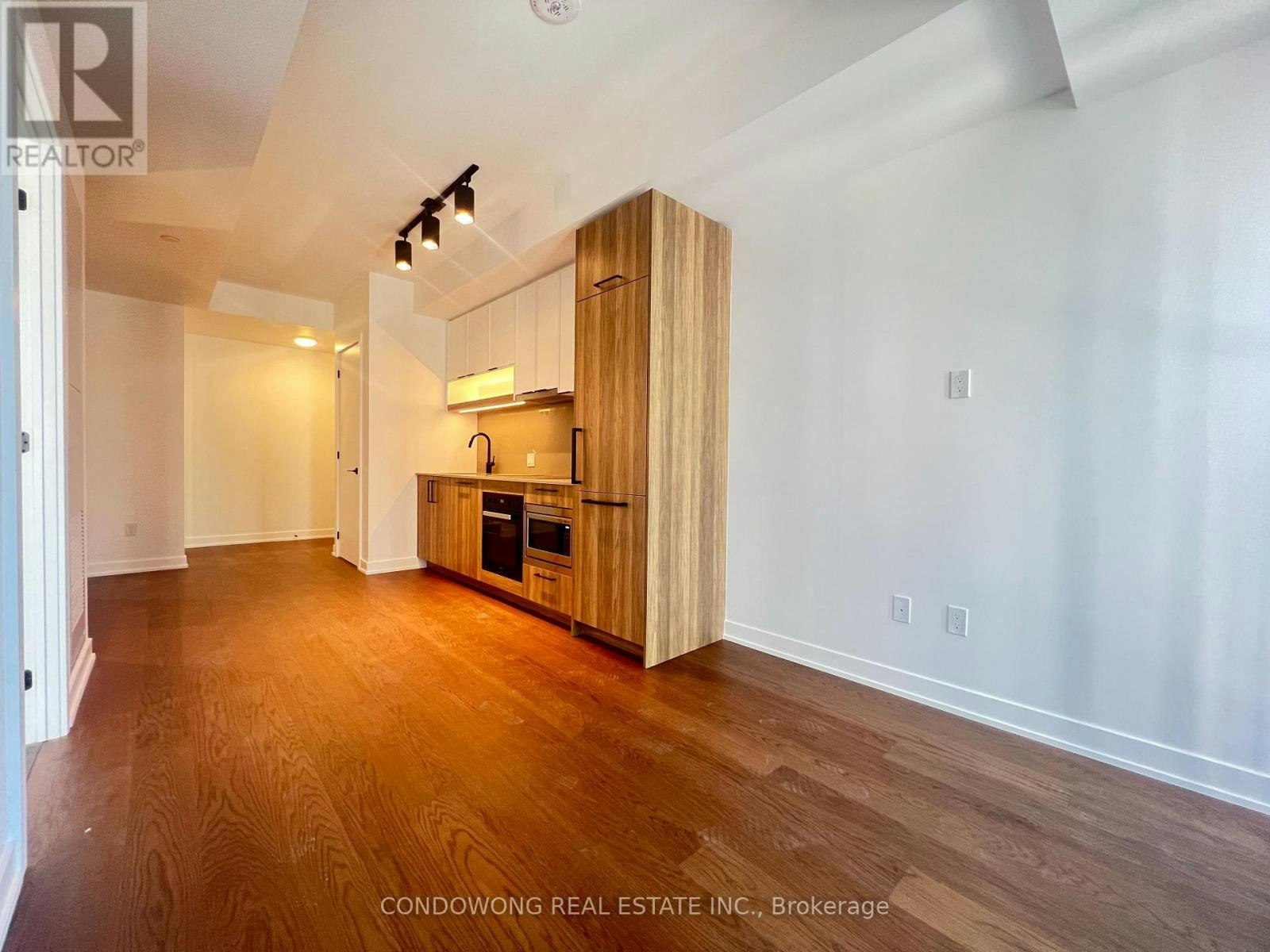 1112-91 Montclair Avenue, Toronto, ON, M5P 0B1 - 11