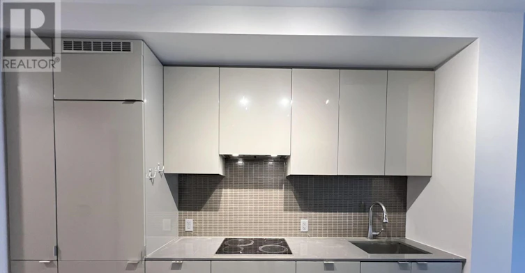 1110-7 Grenville Street, Toronto, ON, M4Y 0E9 - 2