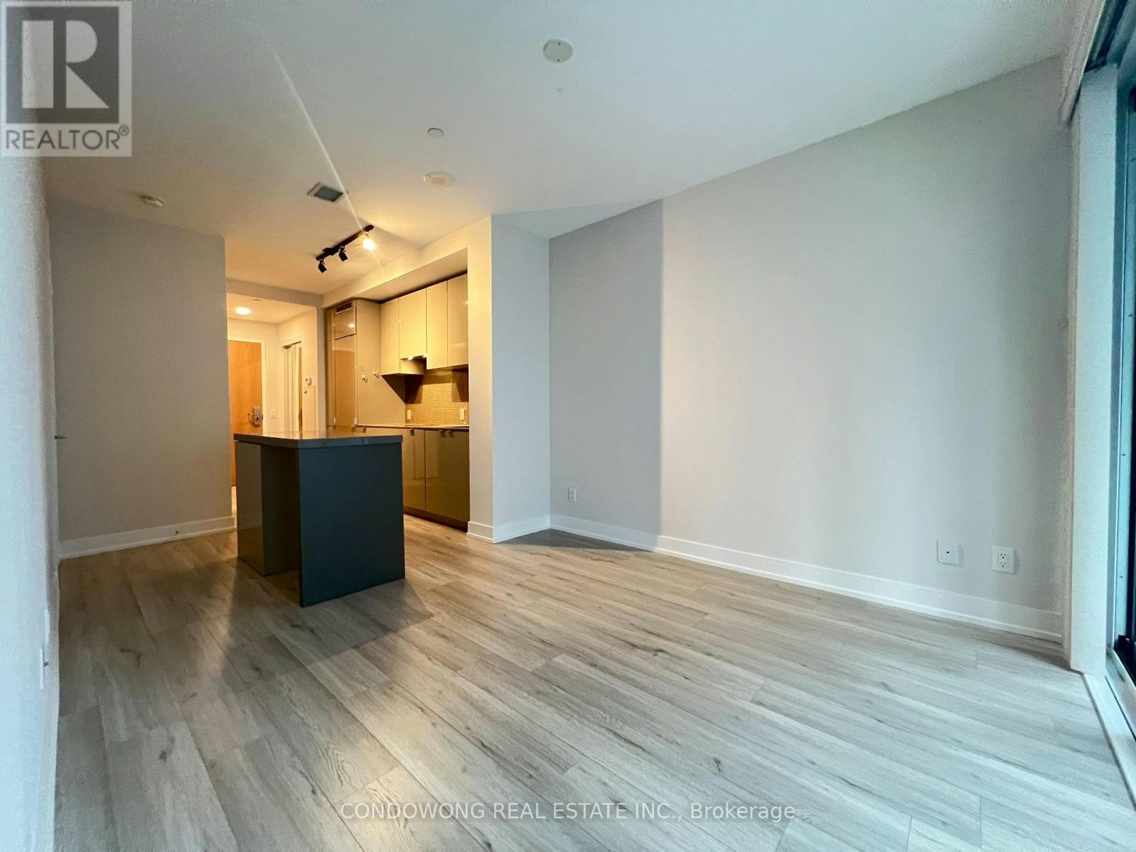 1110-7 Grenville Street, Toronto, ON, M4Y 0E9 - 7