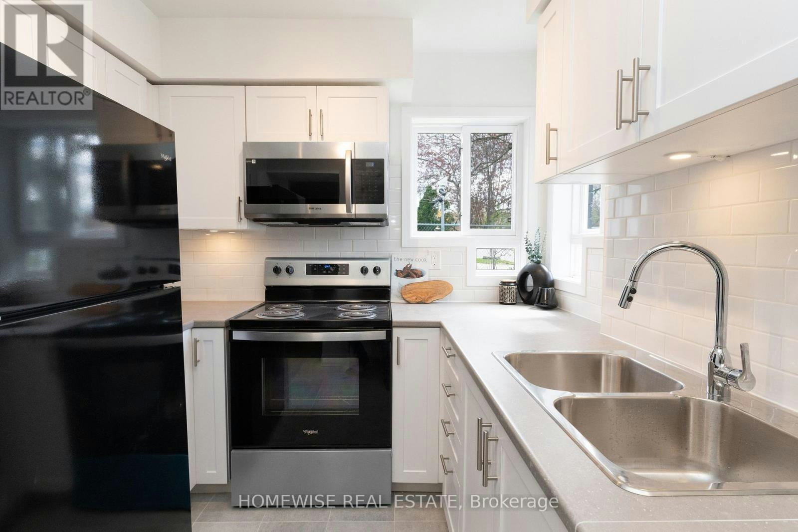 B17-240 Ormond Drive, Oshawa, ON, L1G 6T5 - 3