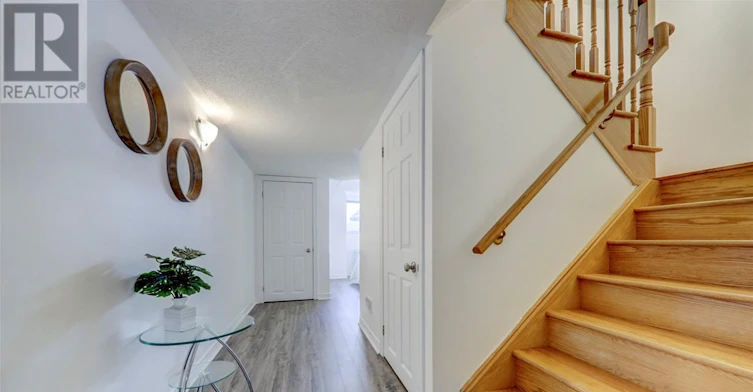 43 Kawneer Terrace, Toronto, ON, M1P 0C2 - 31