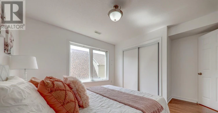 43 Kawneer Terrace, Toronto, ON, M1P 0C2 - 18
