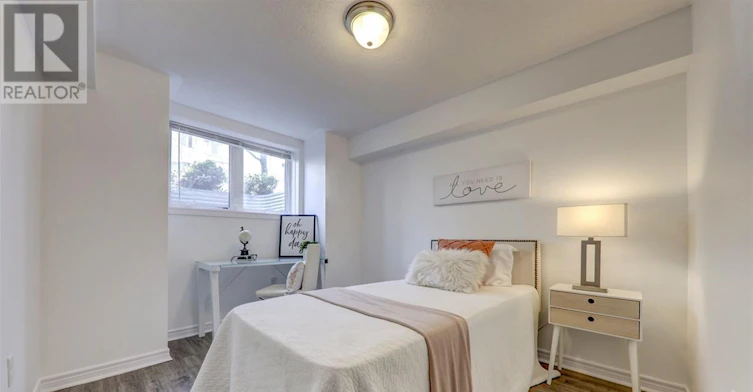 43 Kawneer Terrace, Toronto, ON, M1P 0C2 - 32